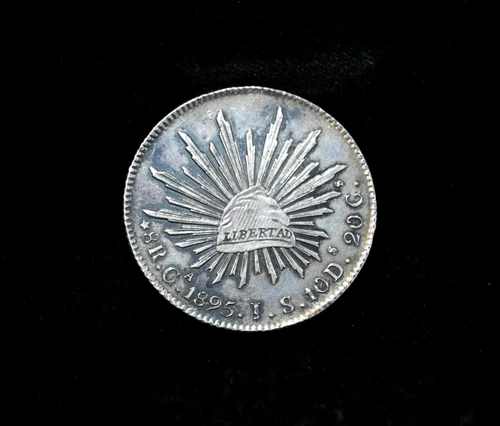 1895 Mexico 8 Reales — photo from another recent sale