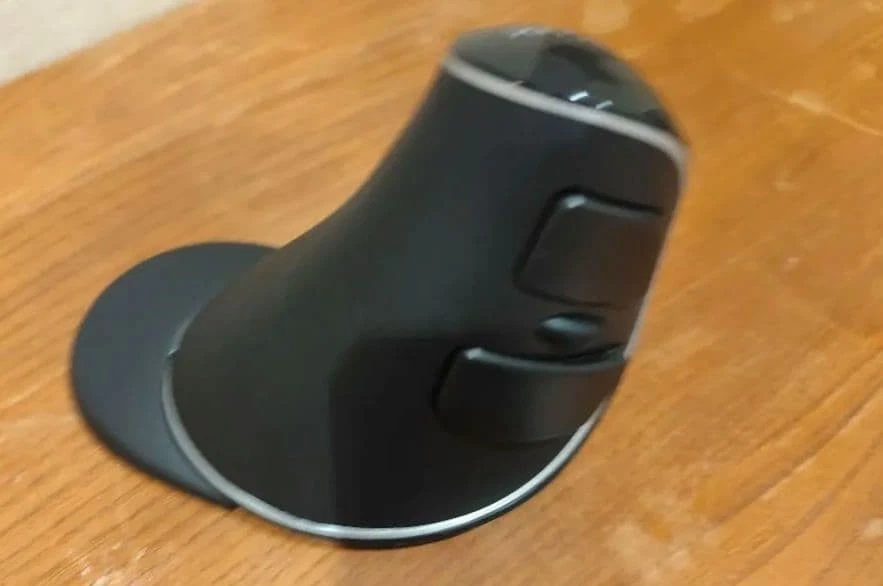 DELUX M618 PLUS Ergonomic Gaming Mouse Black Used/Tested - Image 3 of 4