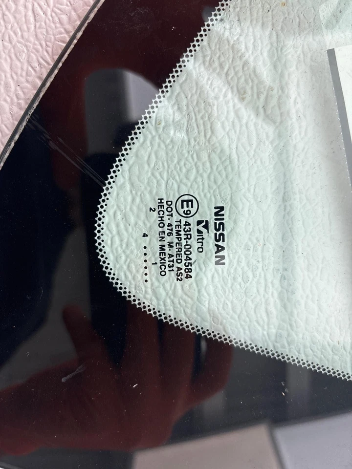 2014-2019 Nissan Versa Hatchback janela traseira direita quarto de vidro fabricante de equipamento original - Imagem 4 de 4