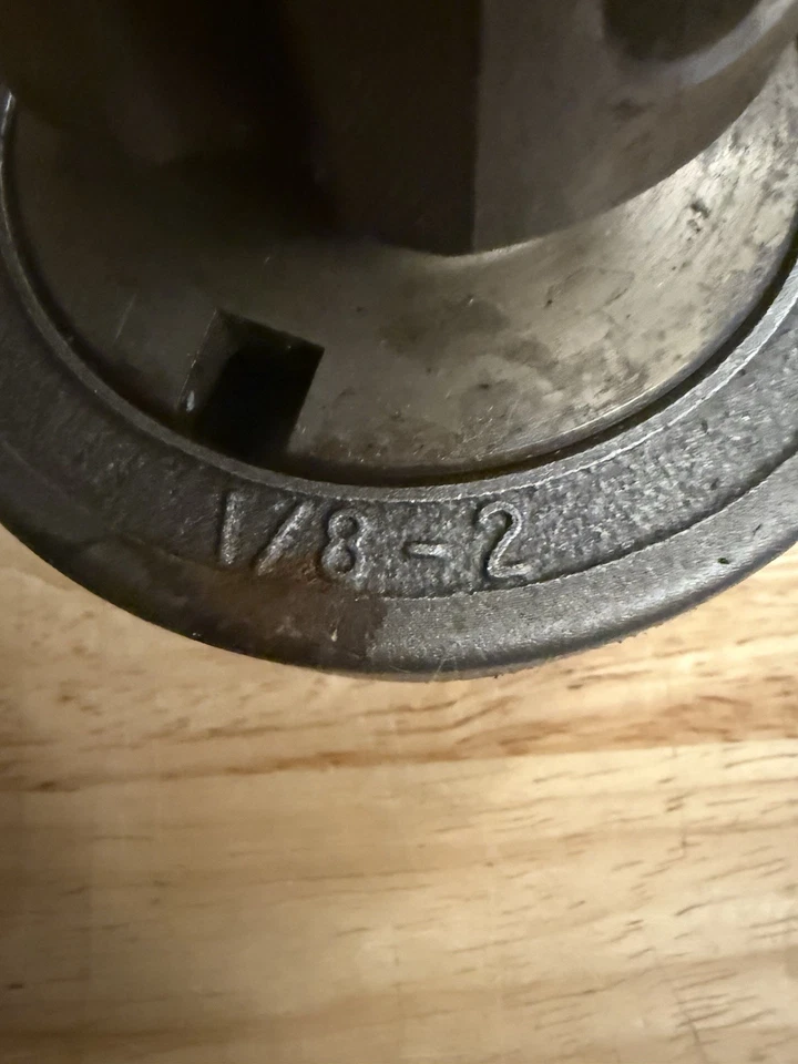 Ridgid  819 1/2" -3/4"-1"-1 1/4"& 1/ 1/2" NPT Nipple Chuck Kit - Image 4 of 4