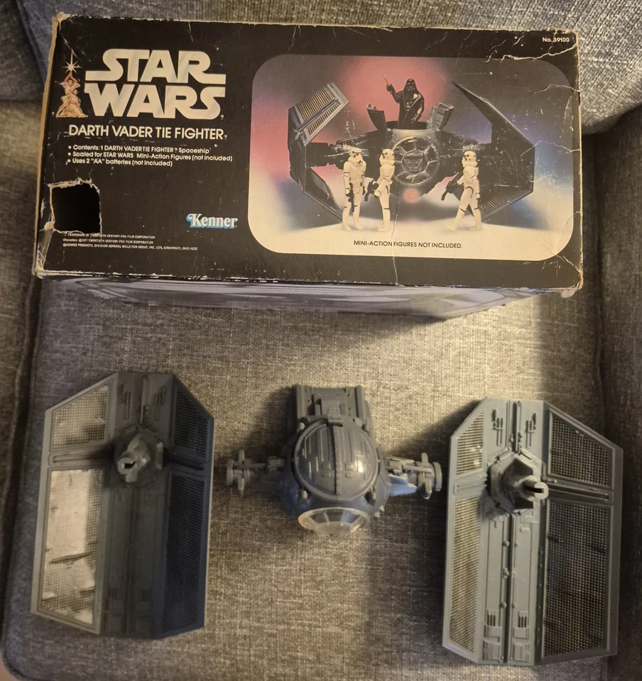 Vintage Star Wars Darth Vader Tie Fighter 1977 Original Box Complete Nice Shape - Image 4 of 4