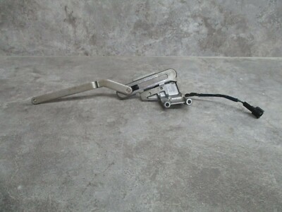 やまは ブレンデッドウイスキー山桜 黒ラベル48° 箱入り 700ml