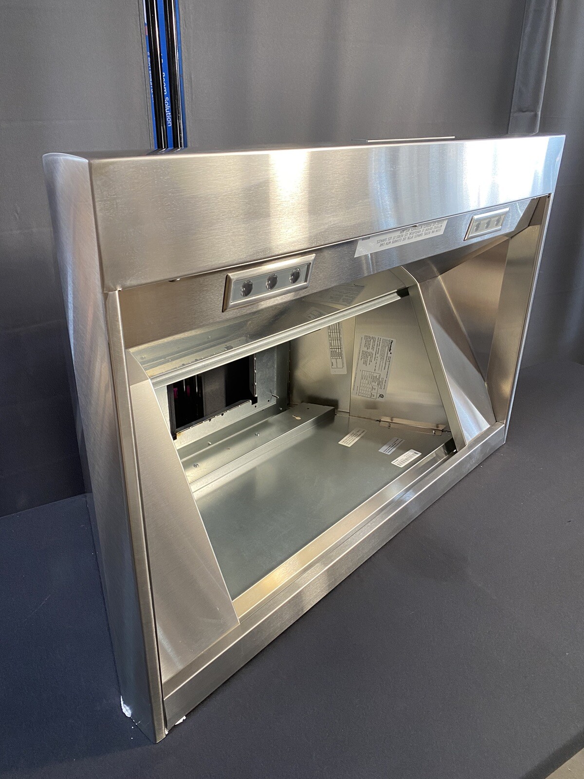 Thermador Professional Series 36" Wall Mount Ducted Hood HPCN36WS (READ