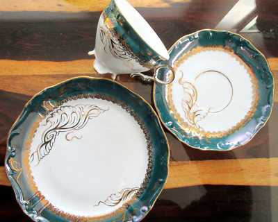* KAFFEE-TEE-GEDECK 3-tlg.* GRÜN-GOLD mit Glanz-EFFEKT  / Fine-China-Lichte -GDR
