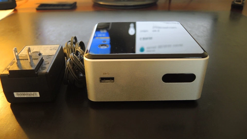 Mini PC - Intel NUC DN2820FYKH Celeron N2830 2.41Ghz 8GB DDR4 240GB SSD - Image 2 of 4