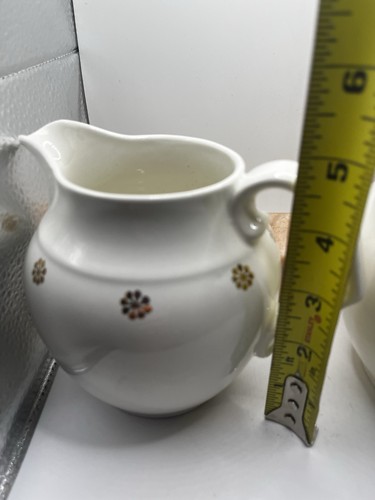 Vintage HALL China Golden White Set Of Three Pitchers 1538 1536 1540 Made In USA - Picture 9 of 9