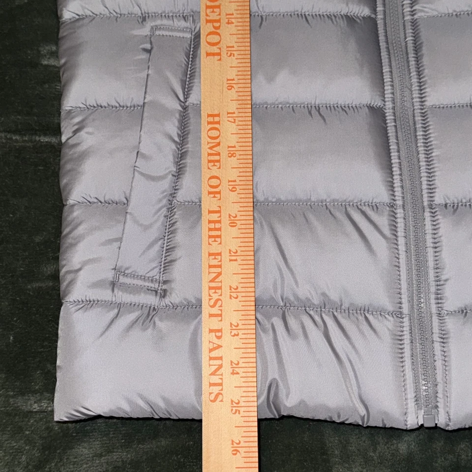 Chaleco acolchado Michael Kors para hombre gris medio plumón informal cuello falso cremallera completa Foto 4 de 4