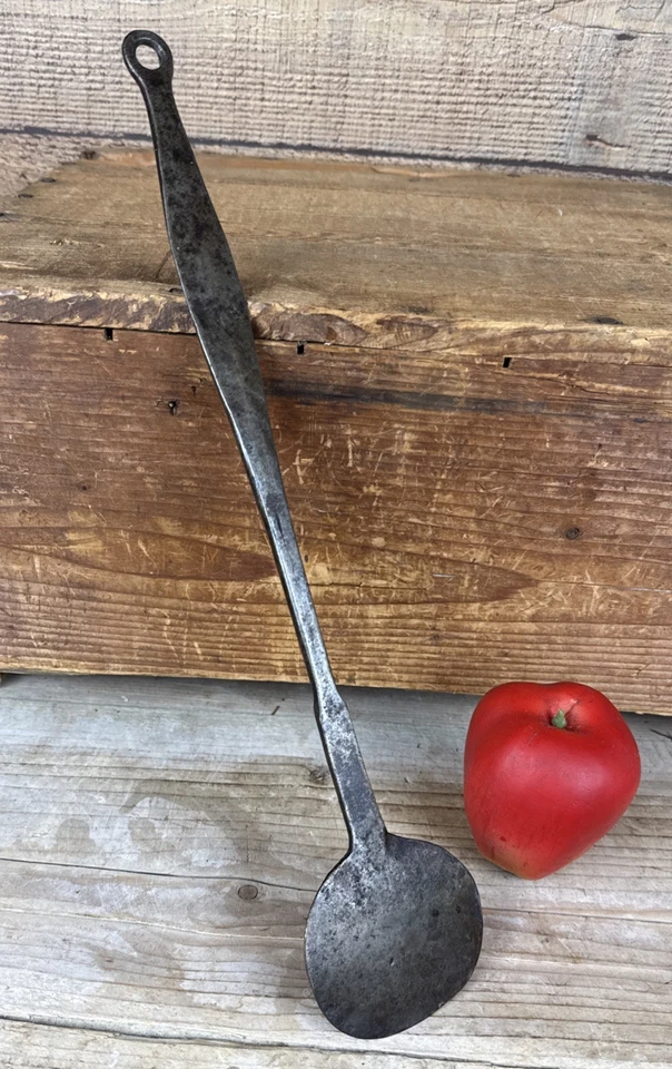 Antigua Espátula Hierro Forjado SALAMANDRA Espátula Pelar Browning Hogar Utensilio Foto 3 de 4