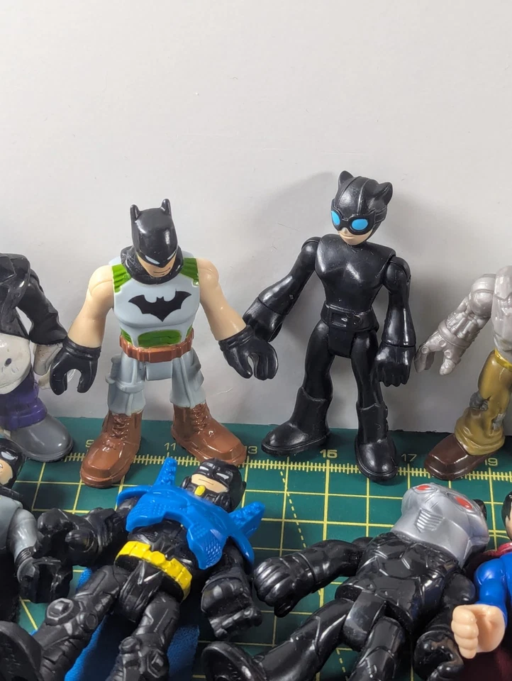 Imaginext / DC Super Heroes & Villains action figures bundle - Image 3 of 4