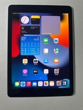 Unlocked Apple iPad 6th Gen 32GB 17.5.1 Space Gray MR6R2LL/A