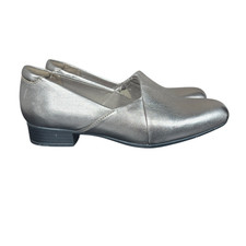 Clarks Collection Juliet Palm Loafers Womens 7 Pewter Leather Cushioned Comfort