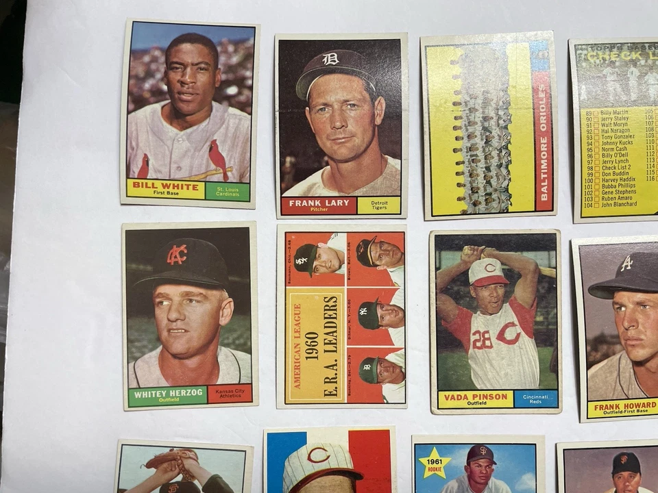 Lote de 36 tarjetas de béisbol Topps 1961 - Salón de la fama, estrellas, más Foto 2 de 4