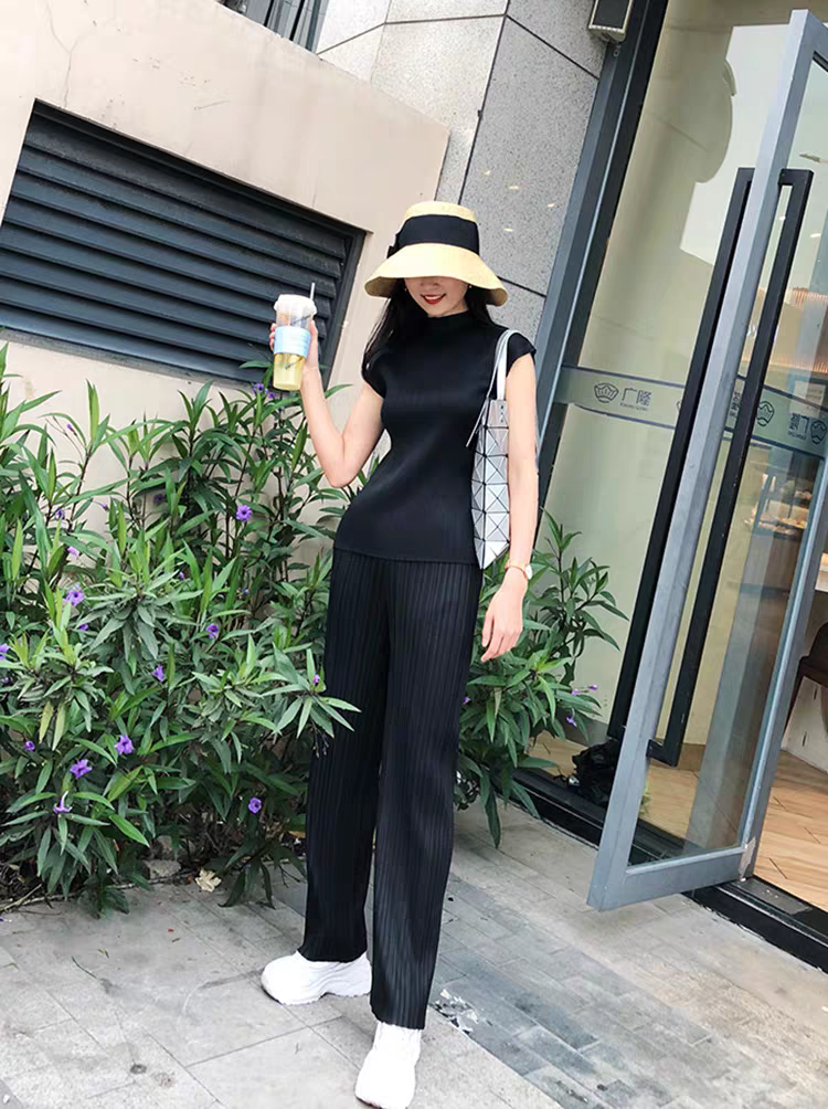 Pleats Please Issey Style Pleated Pants, Pleated Casual Pleats Please Issey Style Pleated Pants, Pleated Casual