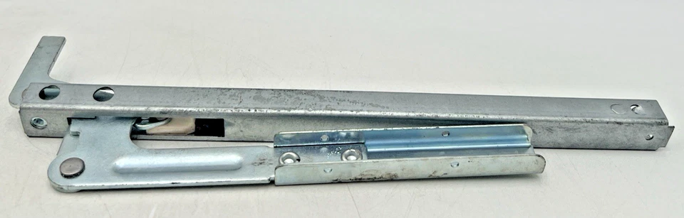 AMANA R0706011 BISAGRA PUERTA LADO DERECHO FALTAN TORNILLOS OEM GENUINO Foto 2 de 4