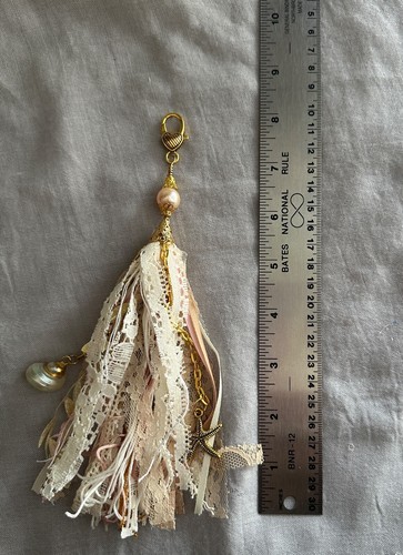 HANDCRAFTED SHABBY CHIC TASSEL, 8 in, shell, starfish *HANDMADE* junk journal+ - Picture 4 of 5