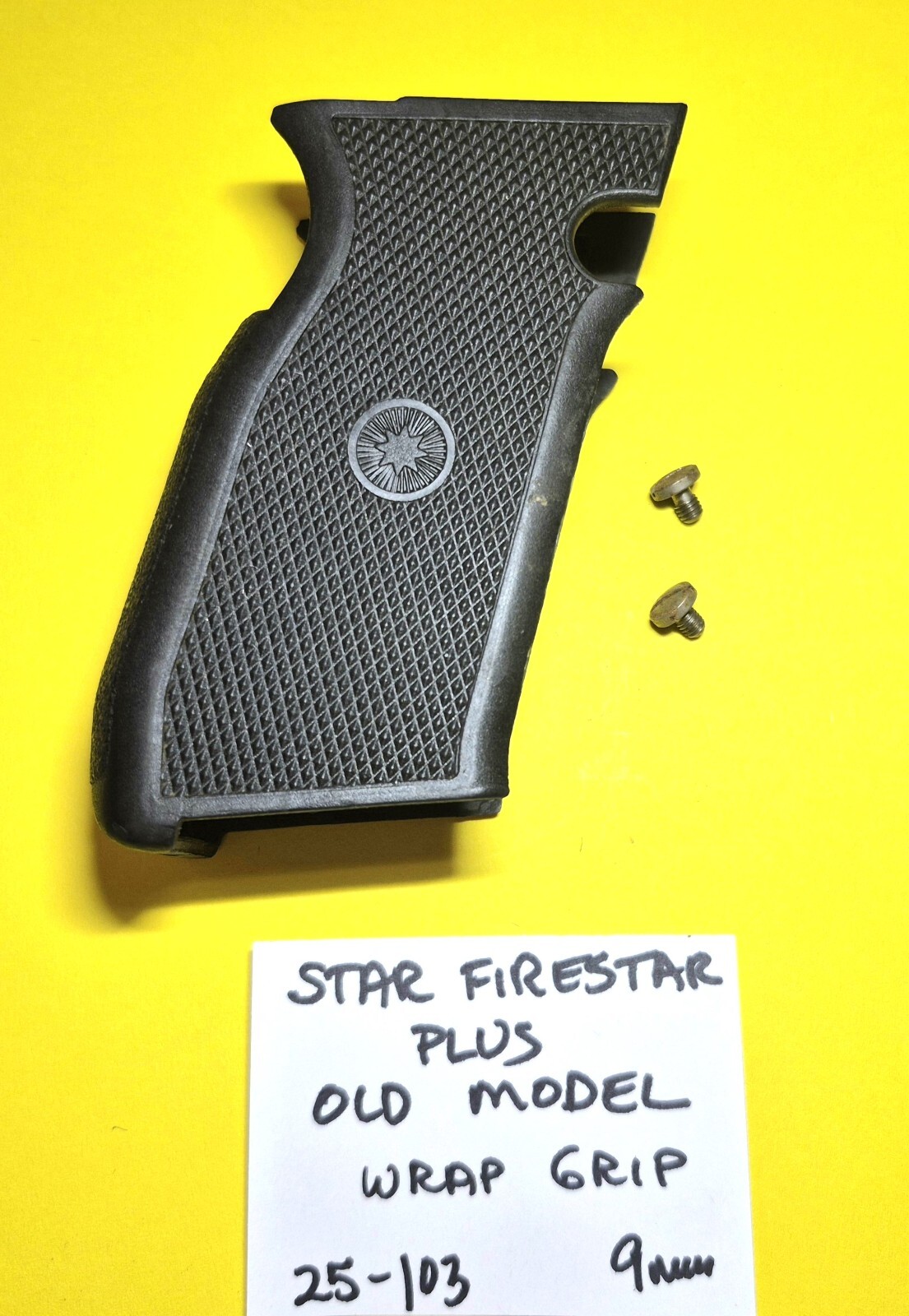 STAR FIRESTAR PLUS OLD MODEL VERY NICE WRAP ONE PIECE GRIP W/ SCREWS 9MM #25-103