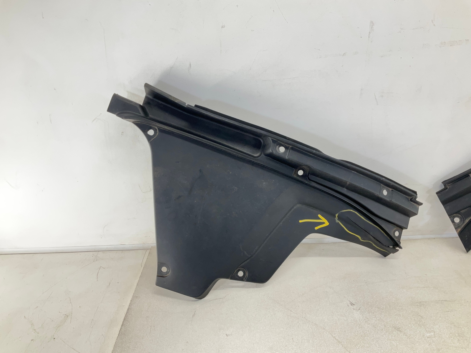 17-20 MASERATI Levante Left Driver & Right Passenger Engine Bay Cowl Panel Cover