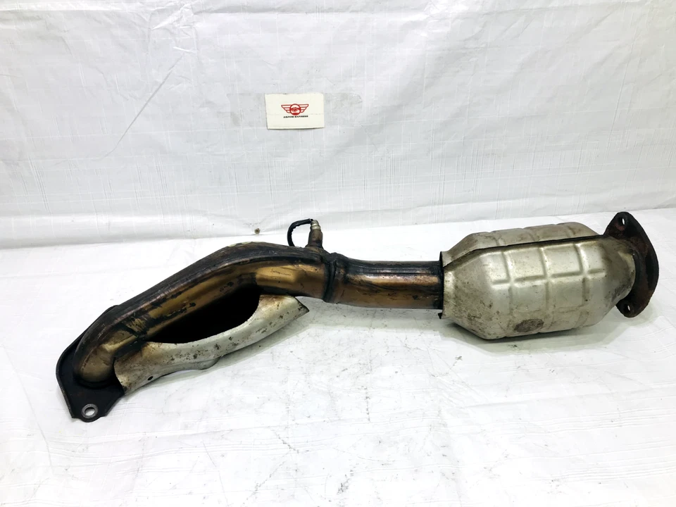 Левый выпускной коллектор со стороны водителя для Lexus IS250 2006-2010 годов выпуска от оригинального производителя 17150-31120 - Изображение 2 из 4