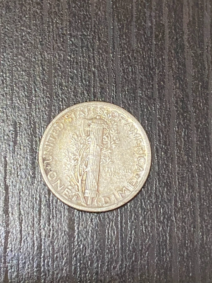 MERCURY DIME 1942-S COIN - XF(Extremely Fine) with 90% Silver & 10% Copper - Image 2 of 2