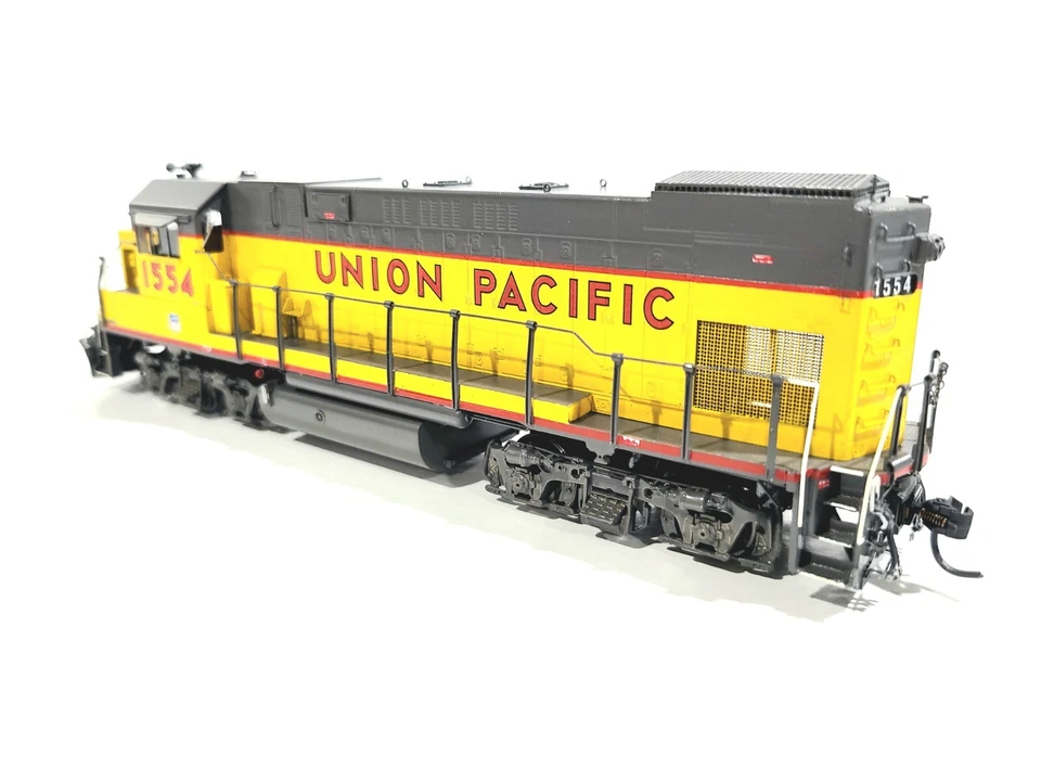 Overland OMI UP EMD GP15-1 Union Pacific #1554 HO Brass Model #6746.1 - Image 4 of 4