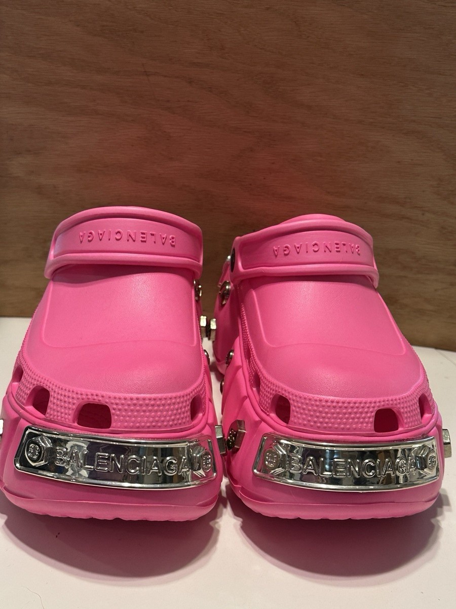 BALENCIAGA ハードクロックス バレンシアガ x クロックスから超極厚ソールの新作サンダルが