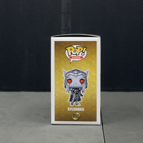 Funko Pop! Games #990 World of Warcraft - Sylvanas(Common and Chase) - Picture 6 of 10