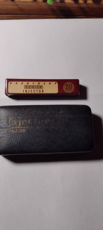 Vintage Schick Injector Razor/ Butterscotch Bakelite Handle