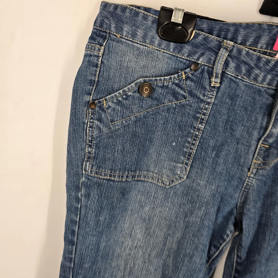 Pantalones informales Drew Jeans para mujer 16 azules de mezclilla recortados con puños calce relajado bolsillos Foto 2 de 4