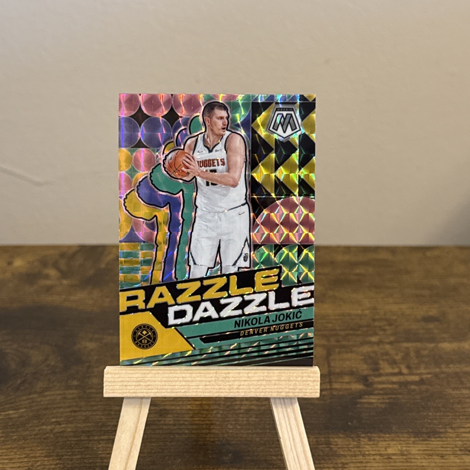 🔥2023-24 Panini Mosaic Basketball #3 Nikola Jokic Razzle Dazzle Case Hit🔥
