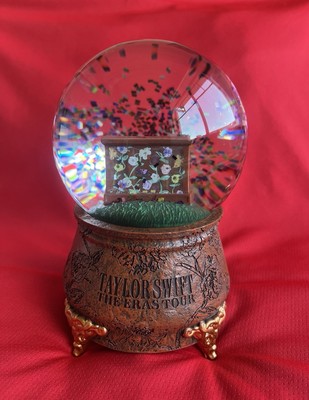 IN HAND - Taylor Swift The Eras Tour Acoustic Piano Snow Globe 