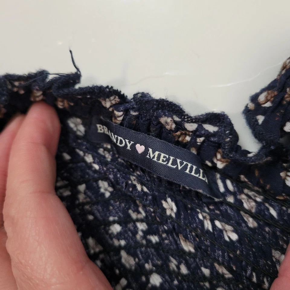 Vestido de Verano Brandy Melville Talla Única Caley Off The Should Azul Marino Floral Foto 4 de 4