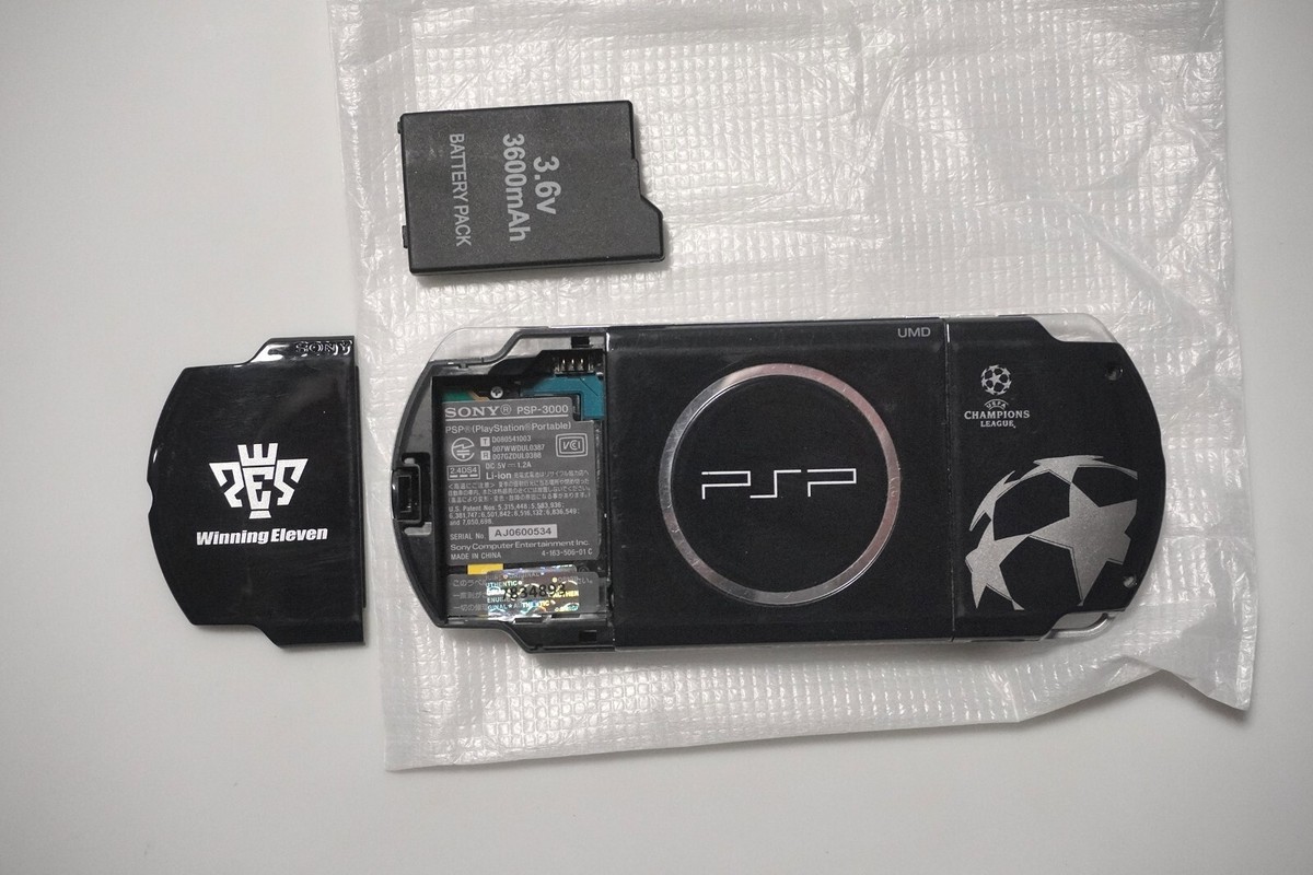 PSP-3000 console Winning Eleven 2010 edition PlayStation