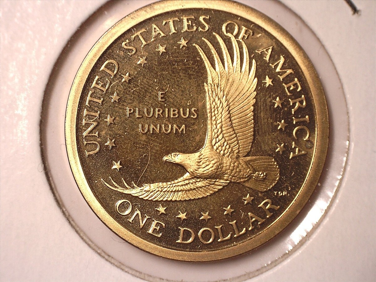 銀メダル 女性と花の彫刻 2004年 銀メダル 女性と花の彫刻 2004年