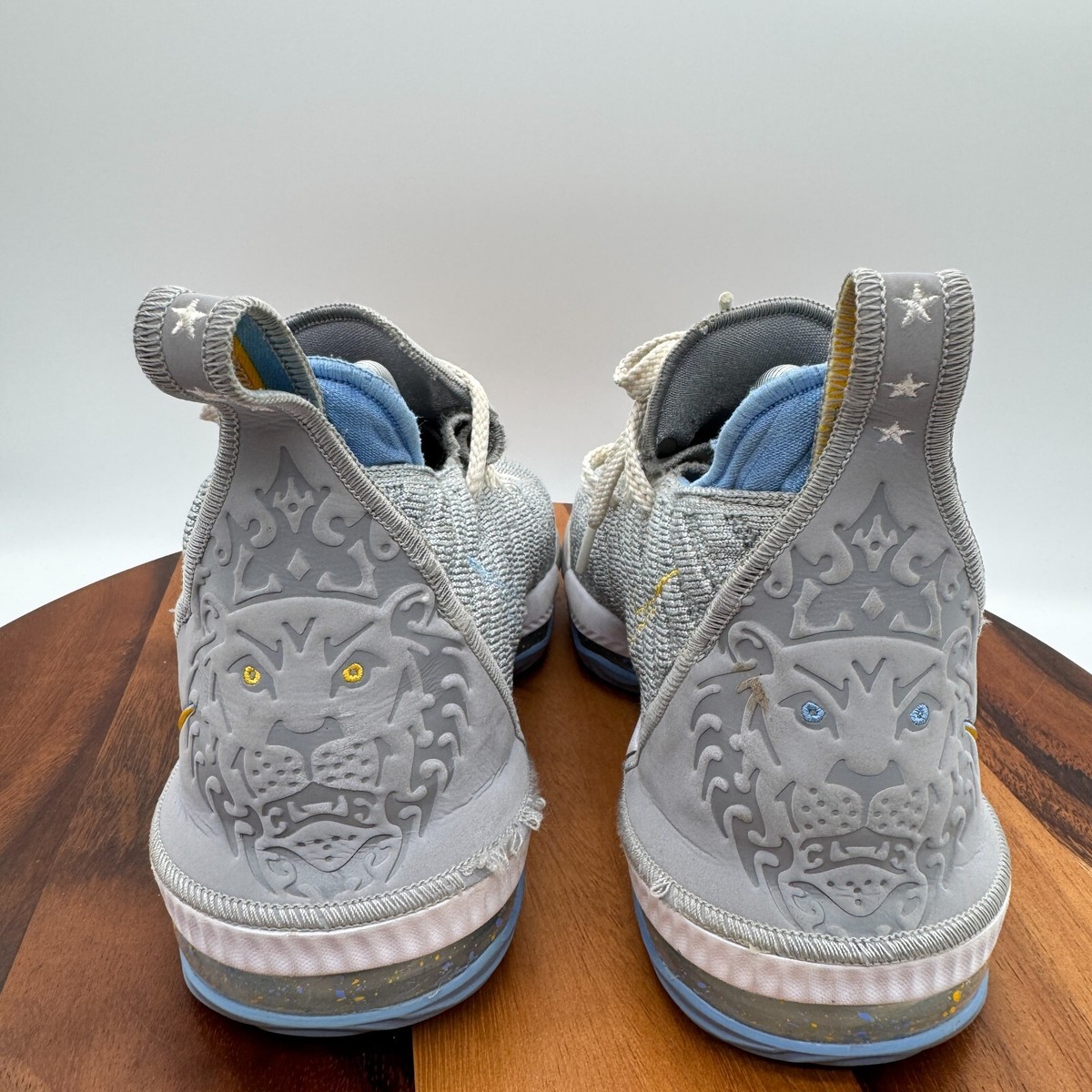 シューズ(男性用) LEBRON XVI Amazon.com | Nike Lebron XVI Sb Mens Cd2451-101 Size 8