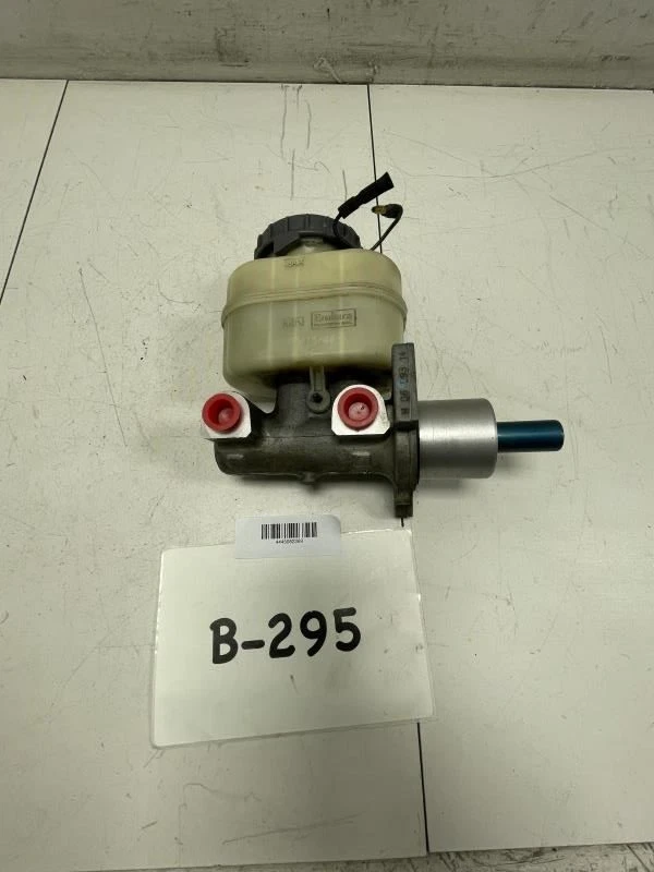 2006 2008 年 HONDA RIDGELINE BRAKE MASTER CYLINDER 原始设备制造商+ — 第 3/4 张图片