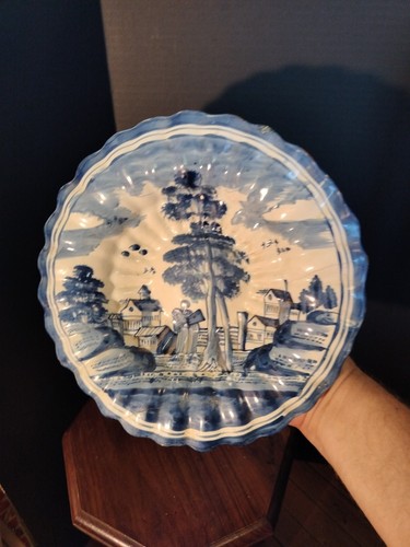 POLYOBULATED PLATE IN ENAMELED CERAMIC. HAND DECORATED. TALAVERA. CENTURY XVIII - Picture 2 of 8