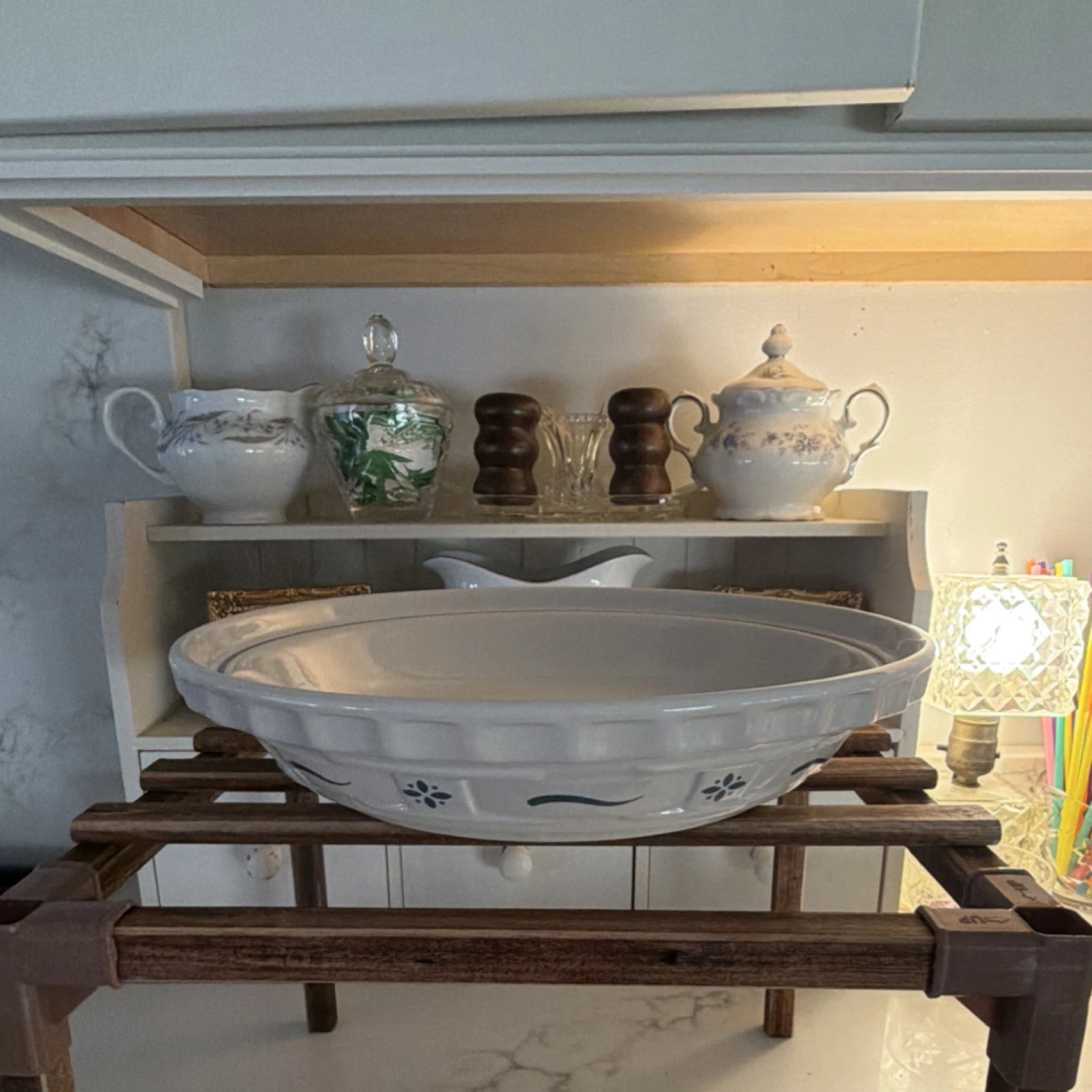 Longaberger Pottery Ceramic Pie Dish White Blue Round Oven Microwave Safe
