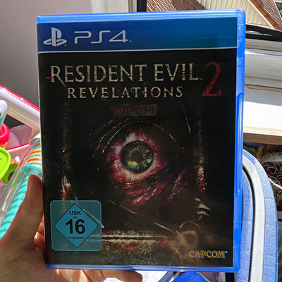 Capcom Resident Evil Revelations 2 Bonus Set PS4 PAL USK 16 CUSA-01133