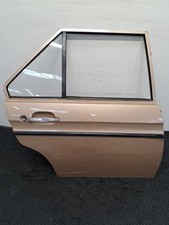 Porte arrière et accessoires Peugeot 104