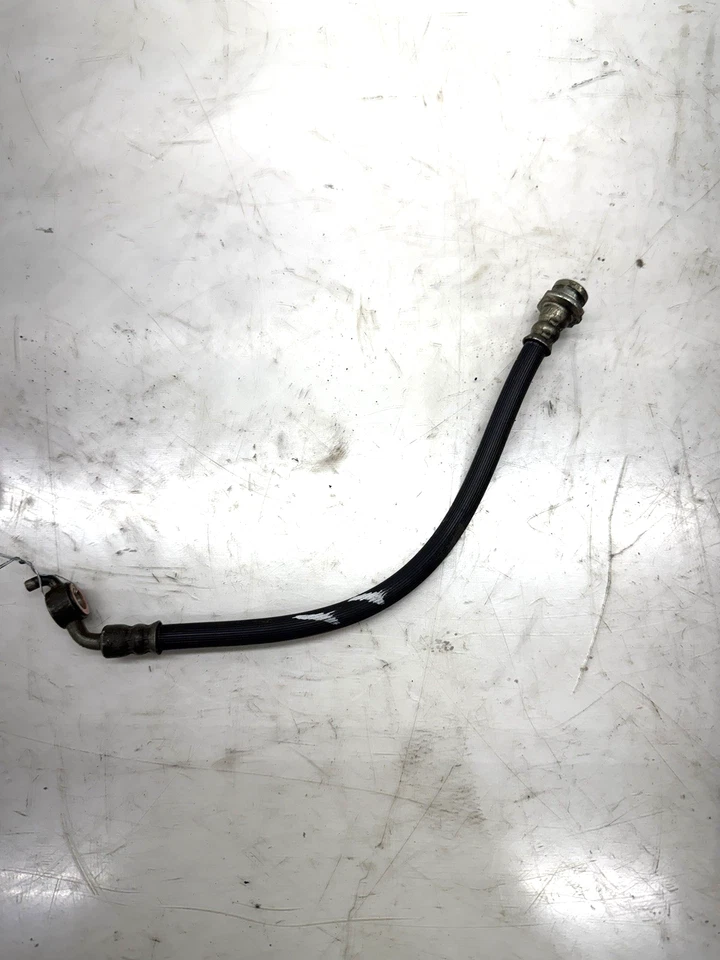 Nissan Murano 2017-2024 OEM línea de manguera de freno lateral del pasajero trasero derecho Foto 3 de 4