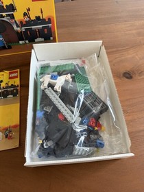 Lego Legoland Set 6059 Knight's Stronghold inc Box, Instructions 1990