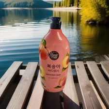  Peach Body Wash  NEW Total Body Care Shower Mate 40.57 Fl Oz.