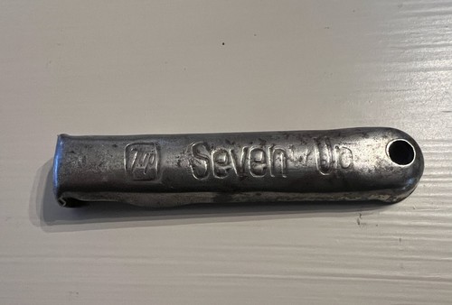 Lot of 10 Different Vintage 7up Metal Bottle Openers “Fresh Up With Seven-Up" - Picture 4 of 11