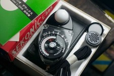 Sekonic L-398 Studio Deluxe Light Meter With Box