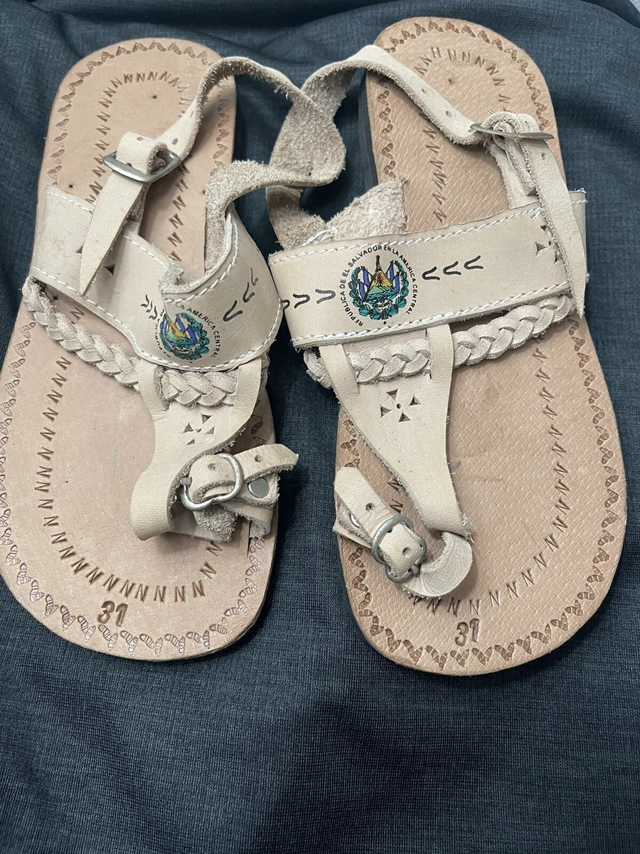Sandalias artesanales Salvadore as Salvadorean Artisan Sandals