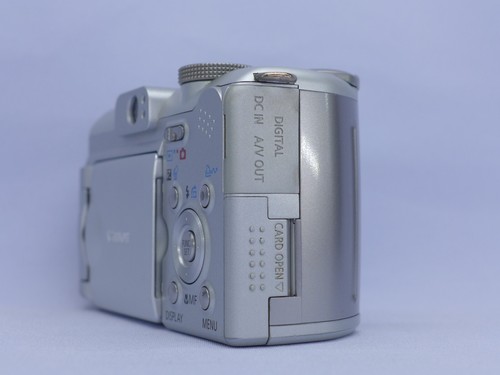 Canon PowerShot A610 5.0MP / CCD Digital Camera Silver - Picture 5 of 23