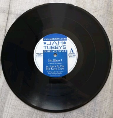 A.Jones ＆ The Ma-Kaya Crew / Jah Bless I A. Jones & The Ma-Kaya Crew - Jah Bless I + Dub - YouTube