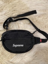 supreme fw18 waist bag on body