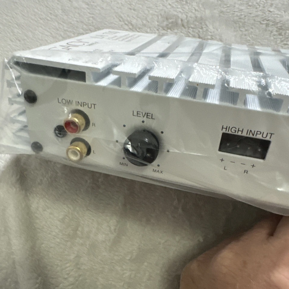 Legacy series ll LA120 240 Watt, 2 Channel High Performance Car Audio Amplifier - Image 4 of 4