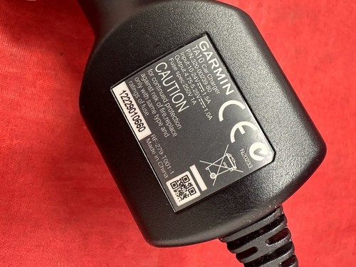 Garmin Nuvi 57LM 5" GPS Navigator with Lifetime Maps, Car Charger & USB Bundle - Picture 15 of 15